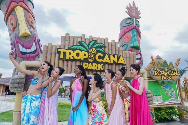 C&aacute;c hoa hậu kh&aacute;m ph&aacute; đại lộ shophouse NovaWorld Ho Tram ảnh 5