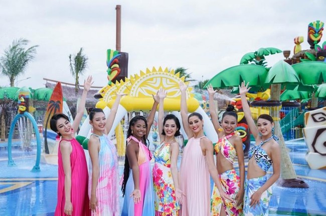 C&aacute;c hoa hậu kh&aacute;m ph&aacute; đại lộ shophouse NovaWorld Ho Tram ảnh 6