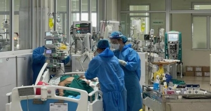 Hơn 9 nghìn nhân viên y tế công lập nghỉ việc: Có nguyên nhân thu nhập thấp