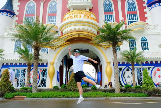 L&yacute; Th&agrave;nh Cơ, T&ocirc; Đi Đ&acirc;u, Minh Trang c&ugrave;ng loạt sao Việt th&iacute;ch th&uacute; &ldquo;oanh tạc&rdquo; NovaWorld Ho Tram ảnh 7