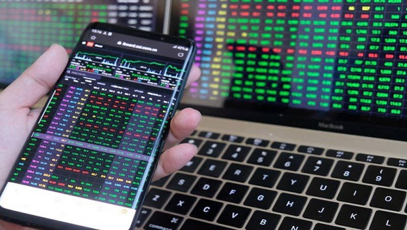 C&oacute; thể c&oacute; diễn biến trả điểm sau phi&ecirc;n cơ cấu ETF nội