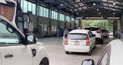 Giảm lệ phí kiểm định xe ô tô từ ngày 1-8-2022