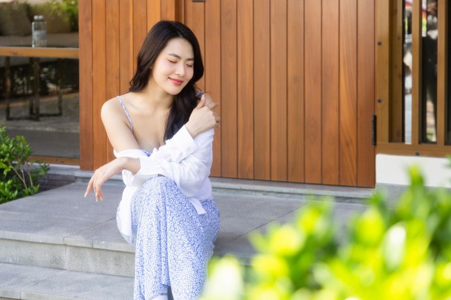 &ldquo;N&agrave;ng thơ Minh Trang&rdquo; bị thu h&uacute;t bởi NovaWorld Ho Tram ảnh 2