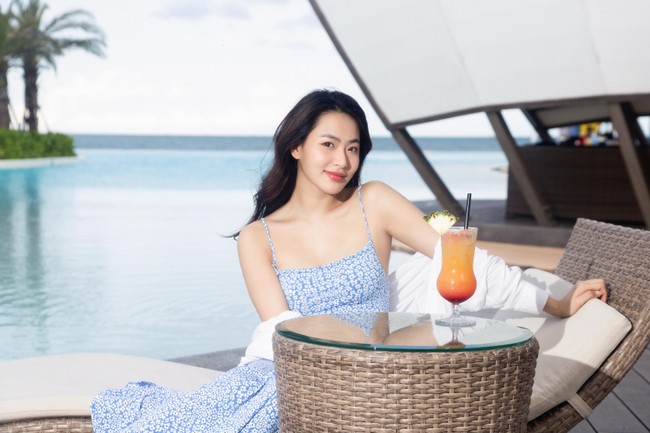 &ldquo;N&agrave;ng thơ Minh Trang&rdquo; bị thu h&uacute;t bởi NovaWorld Ho Tram ảnh 4