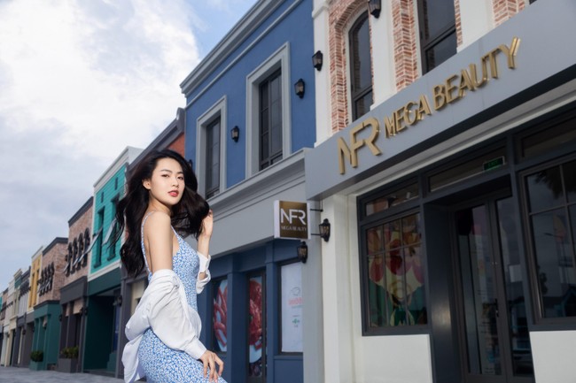 &ldquo;N&agrave;ng thơ Minh Trang&rdquo; bị thu h&uacute;t bởi NovaWorld Ho Tram ảnh 5