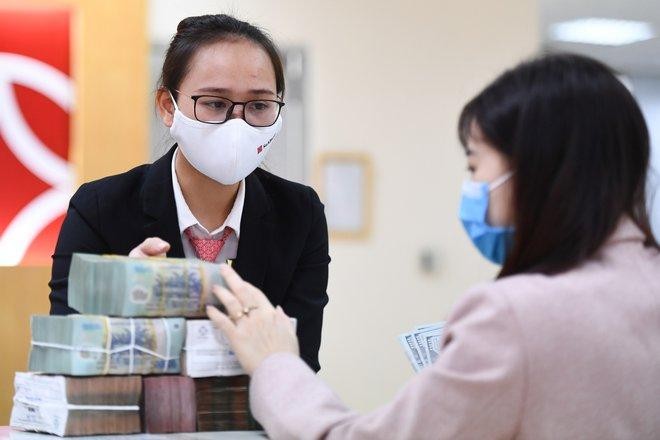 Nguồn vốn gi&aacute; rẻ giảm mạnh ở nhiều ng&acirc;n h&agrave;ng (H&igrave;nh minh họa).