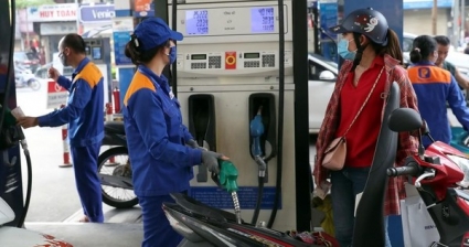 Chính thức giảm 10% thuế nhập khẩu ưu đãi với xăng từ 8/8