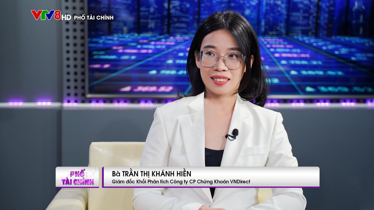 B&agrave; Trần Thị Kh&aacute;nh Hiền, Gi&aacute;m đốc Khối Ph&acirc;n t&iacute;ch Chứng Kho&aacute;n VNDirect