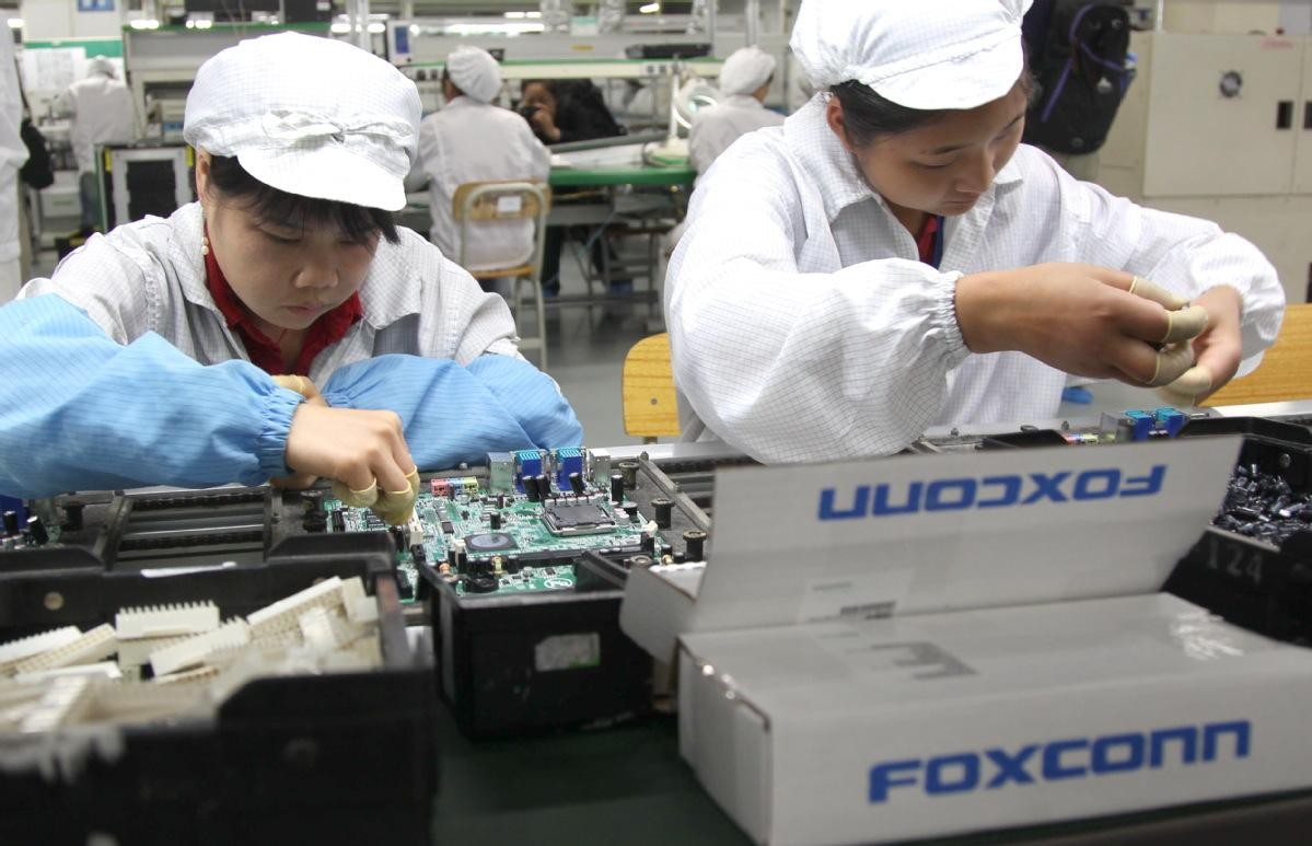 Foxconn l&agrave; đối t&aacute;c sản xuất lớn nhất của Apple