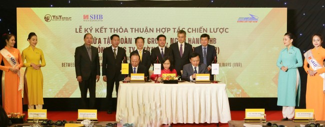 T&amp;amp;amp;T Group, SHB hợp t&aacute;c chiến lược với Vietnam Airlines v&agrave; Đường sắt Việt Nam ảnh 1