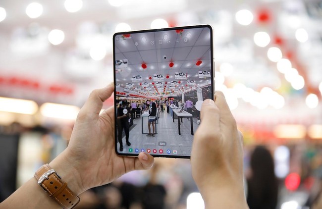 Cạnh tranh s&ograve;ng phẳng với Apple, hai điện thoại chiến lược của Samsung l&ecirc;n kệ sớm tại Việt Nam  ảnh 3