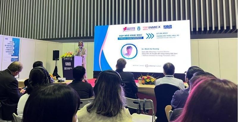 &Ocirc;ng H&agrave; Dương Minh chia sẻ tại họp b&aacute;o