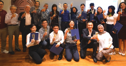 Sinh viên Việt Nam thắng ở cuộc thi tìm kiếm nhân tài công nghệ thông tin