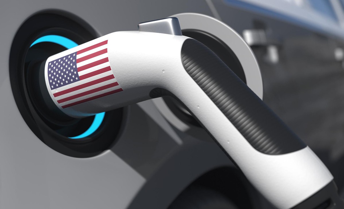 Năm 2021, xe điện chỉ chiếm chưa đến 5% doanh số b&aacute;n ở Mỹ