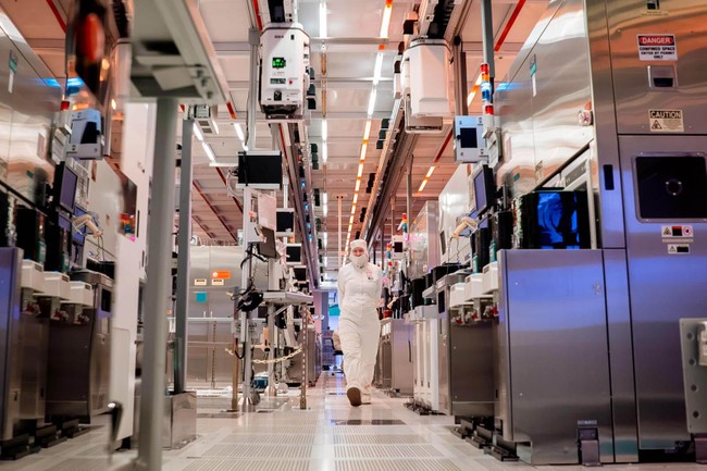 [Phần 2] Thăng trầm của Samsung: Gi&agrave;nh giật kh&aacute;ch h&agrave;ng cho xưởng đ&uacute;c chip  ảnh 1