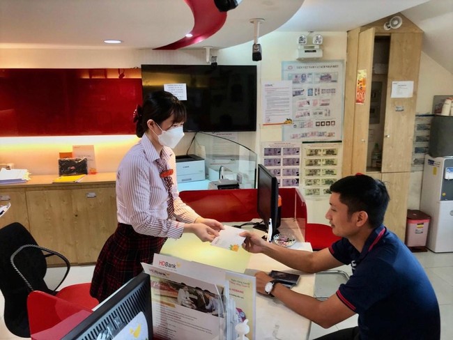 Dịch vụ mua ngoại tệ online giải tỏa lo &acirc;u cho người d&acirc;n ảnh 1