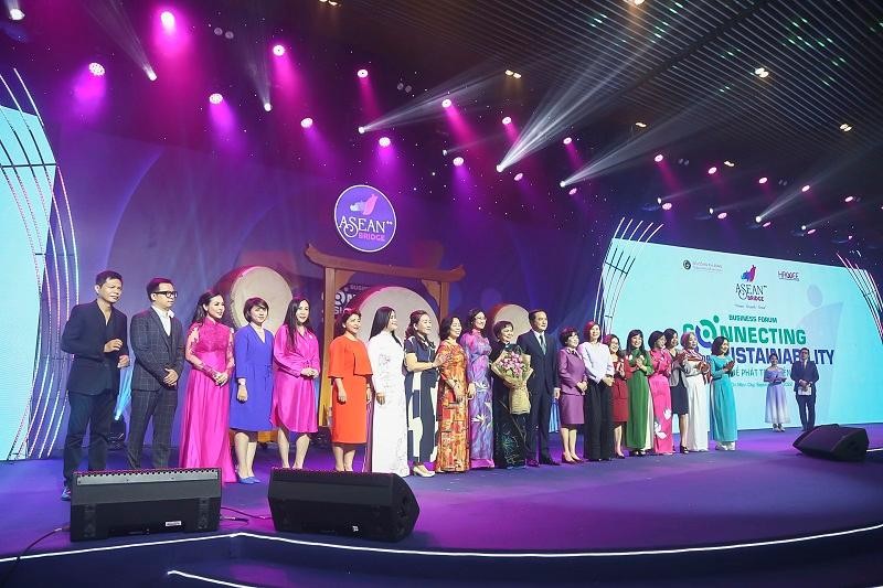 Diễn đ&agrave;n: NHỊP CẦU ASEAN ++, chủ đề &ldquo;Kết nối để ph&aacute;t triển bền vững&rdquo;