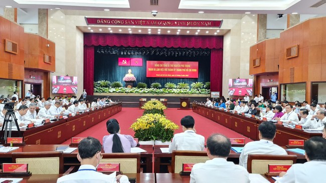 Tổng b&iacute; thư: TP.HCM cần đột ph&aacute; về hạ tầng giao th&ocirc;ng  ảnh 1