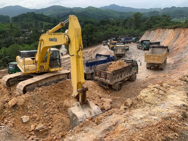 Thủ tướng đốc th&uacute;c tiến độ c&aacute;c dự &aacute;n giao th&ocirc;ng quan trọng quốc gia  ảnh 2