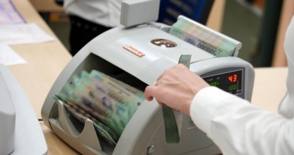 Tăng trưởng tín dụng cao gấp 2,6 lần tăng trưởng huy động vốn